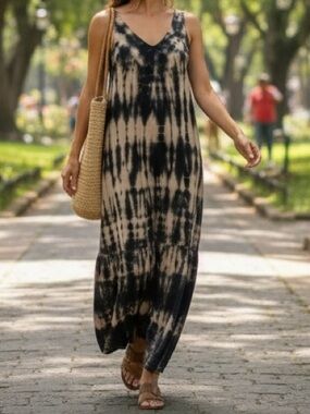 Maxi Black  and Cream woman’s casual summer dress This is a nice dress!